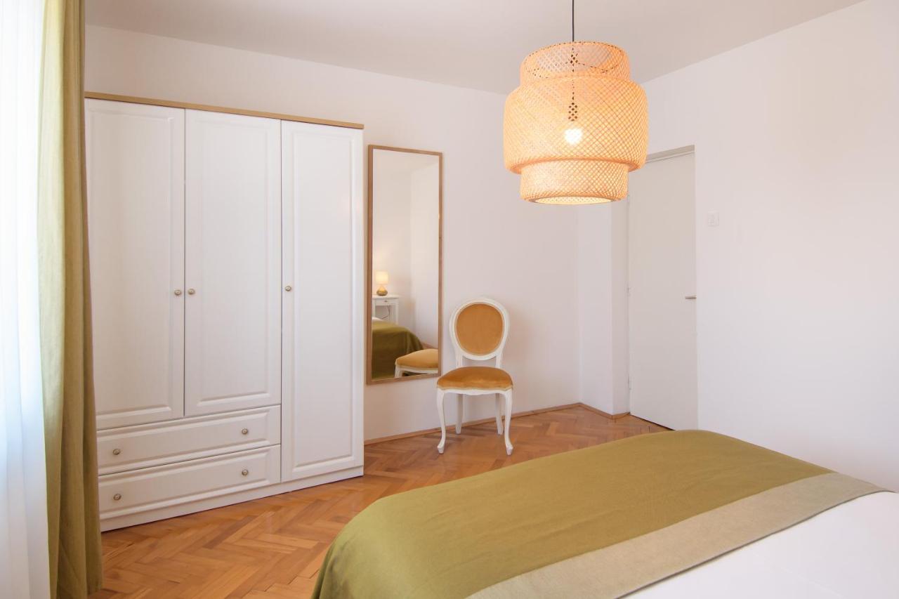Julie City Centre Porec Apartment Ngoại thất bức ảnh