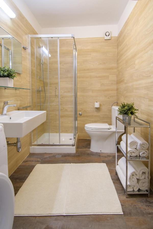 Julie City Centre Porec Apartment Ngoại thất bức ảnh